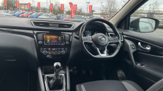 Nissan Qashqai 1.3 DiG-T Acenta Premium 5dr Petrol Hatchback